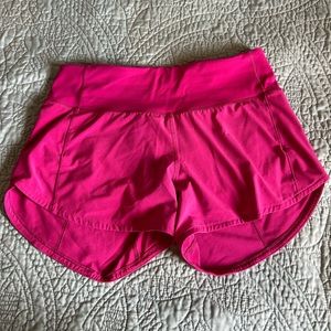 Lululemon Speed Up shorts 4” Women’s Size 4
